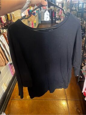 Black Women's Relaxed 3/4-Sleeve Top